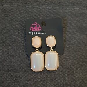 Paparazzi Gold and Cream Earrings